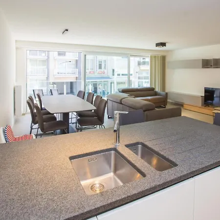 In Belgium With Sea View Terrace Apartmán *