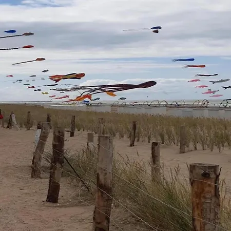 In Belgium With Sea View Terrace Apartman *